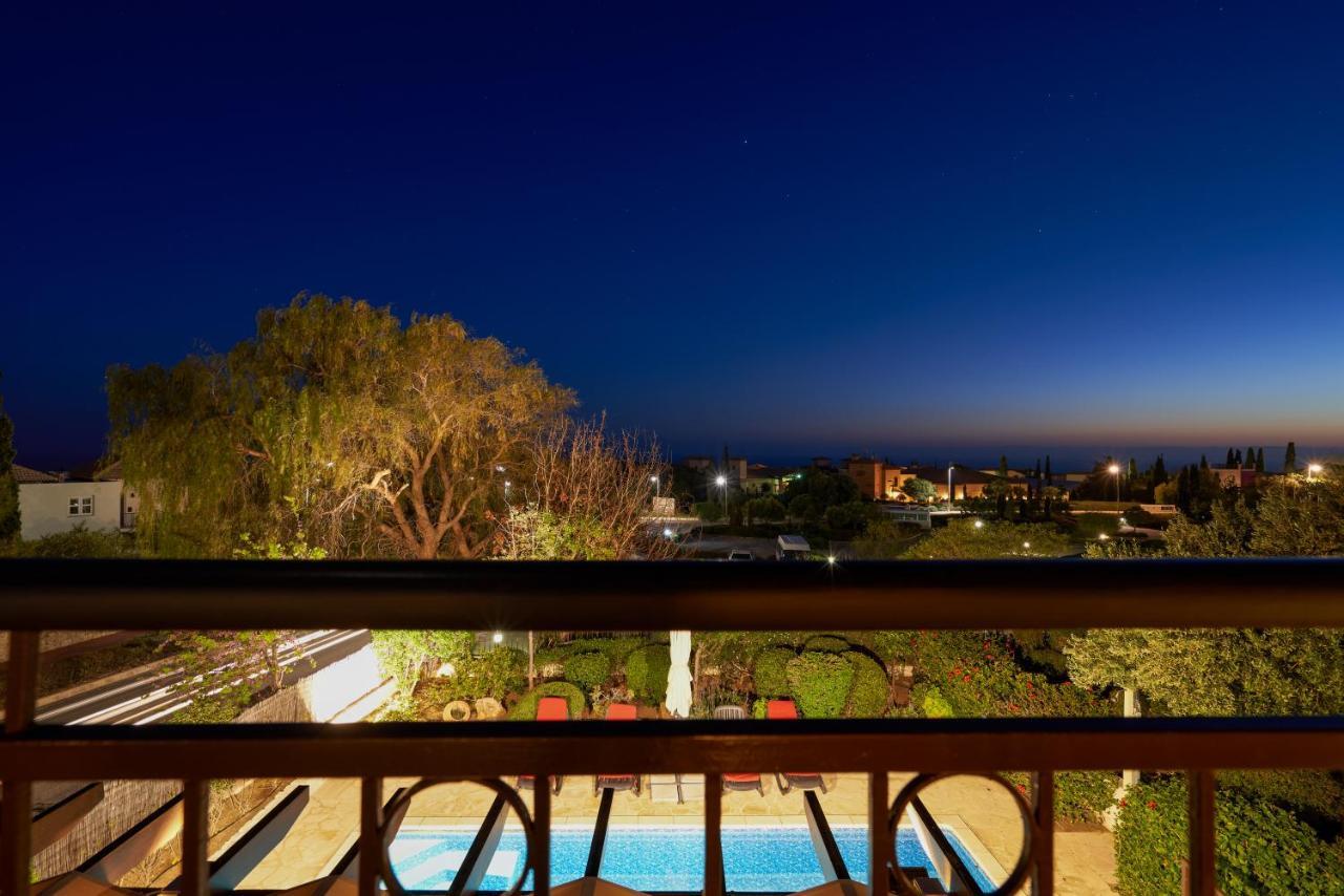 3 Bedroom Villa Madelini With Private Pool, Aphrodite Hills Resort Kouklia Exterior photo
